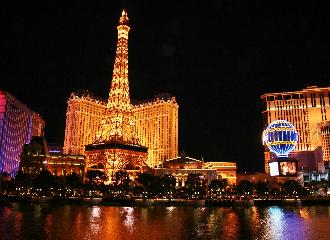 thumbnail of Your Vegas Vacation Awaits With This Travel Guide